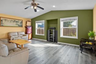 Single Family Residence,  Algiers avenue, Santa Rosa, CA 95409 - 9