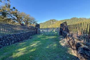 2 Houses on Lot, Brack road, Healdsburg, CA 95448 - 40