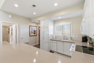 Condominium,  Oak Leaf way, Napa, CA 94558 - 7