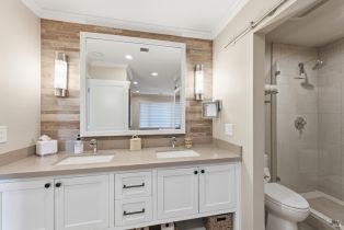 Condominium,  Oak Leaf way, Napa, CA 94558 - 26