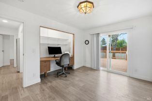 Single Family Residence,  Cockrobin avenue, Windsor, CA 95492 - 15