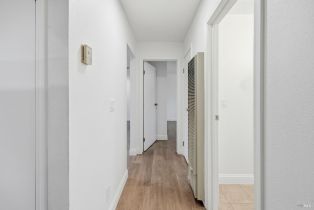 Single Family Residence,  Cockrobin avenue, Windsor, CA 95492 - 6