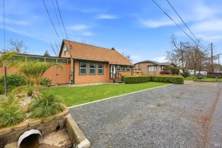 Single Family Residence,  Cockrobin avenue, Windsor, CA 95492 - 3