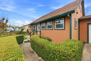 Single Family Residence,  Cockrobin avenue, Windsor, CA 95492 - 5