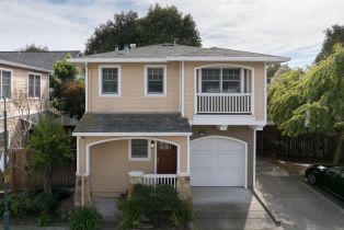 Single Family Residence, 930 Martin Cir, Petaluma, CA  Petaluma, CA 94952