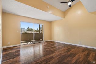 Condominium,  Townview avenue, Santa Rosa, CA 95405 - 3