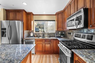 Condominium,  Rain Tree court, Petaluma, CA 94952 - 21