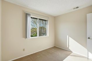 Single Family Residence,  San Pablo court, Santa Rosa, CA 95401 - 33