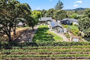 Single Family Residence, 1022 Berry Ln, Napa, CA  Napa, CA 94558