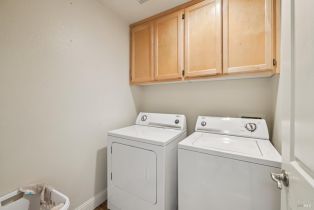 Condominium, Johnson street, Windsor, CA 95492 - 18