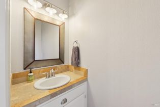 Condominium, Johnson street, Windsor, CA 95492 - 17