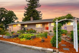 Single Family Residence, 4175 Woodworth Rd, Sebastopol, CA  Sebastopol, CA 95472