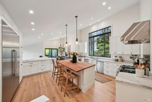 Single Family Residence,  Dance drive, Sonoma, CA 95476 - 4