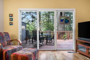 Single Family Residence,  Oak Mesa drive, Santa Rosa, CA 95409 - 7