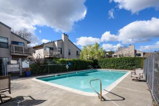 Condominium,  Mission boulevard, Santa Rosa, CA 95409 - 16