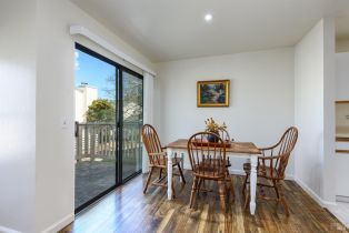 Condominium,  Mission boulevard, Santa Rosa, CA 95409 - 5