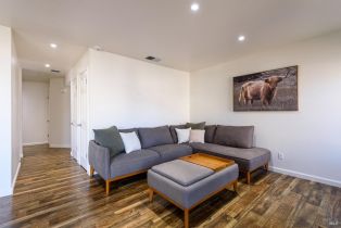 Condominium,  Mission boulevard, Santa Rosa, CA 95409 - 6