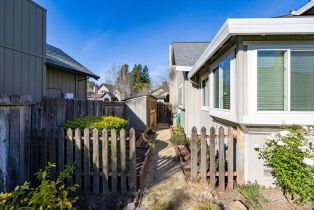 Single Family Residence,  Plum Meadow court, Santa Rosa, CA 95404 - 53