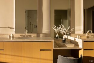 Condominium,  Sawmill circle, Healdsburg, CA 95448 - 6