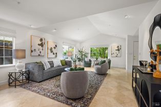 Residential Income, 433 University street, Healdsburg, CA 95448 - 8
