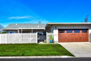 Single Family Residence, 17 Temelec Cir, Sonoma, CA  Sonoma, CA 95476