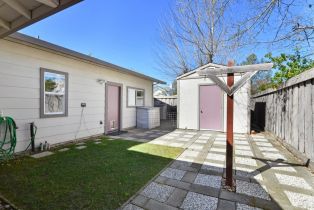 Single Family Residence,  Fulton place, Windsor, CA 95492 - 41