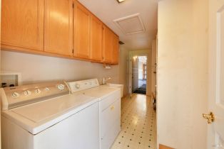 Single Family Residence,  Fulton place, Windsor, CA 95492 - 39