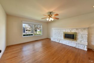 Single Family Residence,  Fulton place, Windsor, CA 95492 - 11