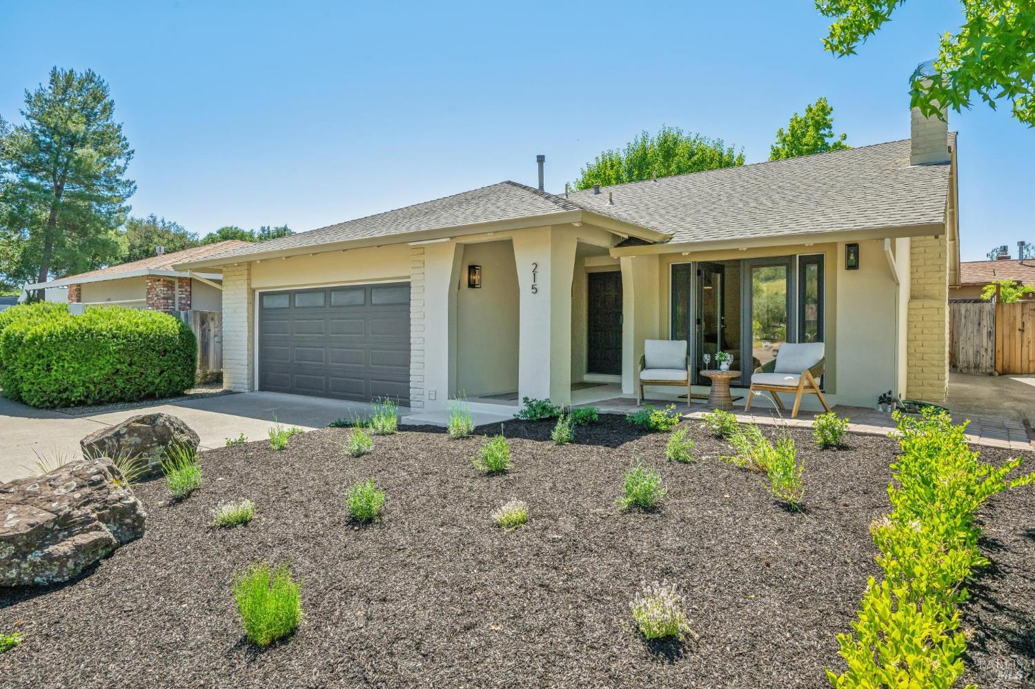 Single Family Residence, Hemlock drive, Healdsburg, CA 95448 - 1