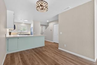 Condominium,  Elbridge avenue, Cloverdale, CA 95425 - 4