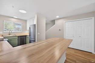 Condominium,  Elbridge avenue, Cloverdale, CA 95425 - 8