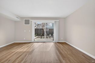 Condominium,  Elbridge avenue, Cloverdale, CA 95425 - 10