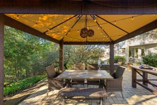 Single Family Residence,  Newbury court, Santa Rosa, CA 95404 - 45