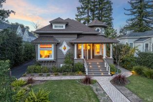 Single Family Residence, 423 Matheson St, Healdsburg, CA  Healdsburg, CA 95448