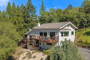 Single Family Residence, 913 Valley View Dr, Healdsburg, CA  Healdsburg, CA 95448