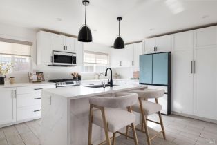 Residential Income, 1111 Saint Vincent court, Petaluma, CA 94954 - 7