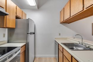 Condominium, Courtyards none, Windsor, CA 95492 - 9