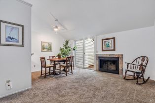 Condominium, Courtyards none, Windsor, CA 95492 - 5