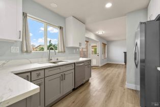 Single Family Residence, Cornell street, Windsor, CA 95492 - 9