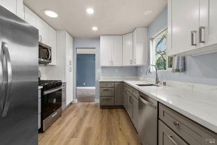 Single Family Residence, Cornell street, Windsor, CA 95492 - 10