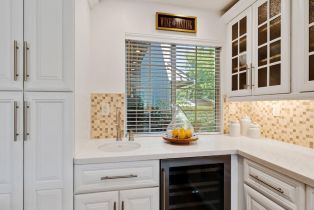 Condominium,  Valley Club circle, Napa, CA 94558 - 9