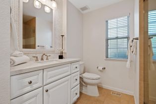 Condominium,  Valley Club circle, Napa, CA 94558 - 32