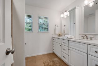 Condominium,  Valley Club circle, Napa, CA 94558 - 25