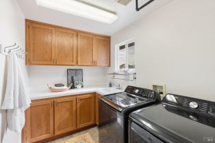 Single Family Residence,  Owl Light terrace, Santa Rosa, CA 95409 - 31