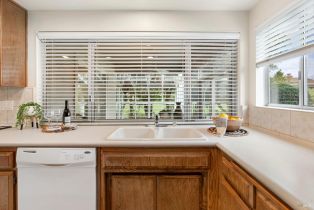 Single Family Residence,  Twin Lakes drive, Santa Rosa, CA 95409 - 24