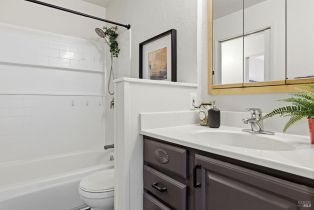 Condominium,  Shelter Creek drive, Napa, CA 94558 - 16