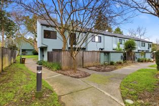 Condominium,  Shelter Creek drive, Napa, CA 94558 - 27