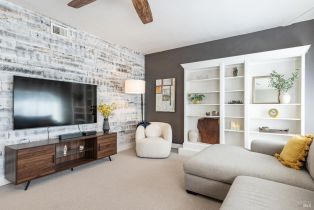 Single Family Residence,  Canin court, Santa Rosa, CA 95405 - 5