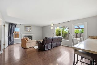 Single Family Residence,  Walnut Creek drive, Santa Rosa, CA 95403 - 11