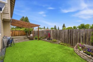 Single Family Residence,  Walnut Creek drive, Santa Rosa, CA 95403 - 21